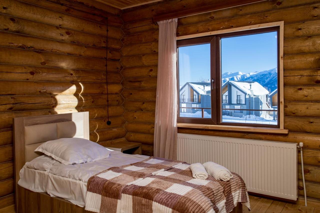 Snow Time Eco Chalet Gudauri Exteriör bild