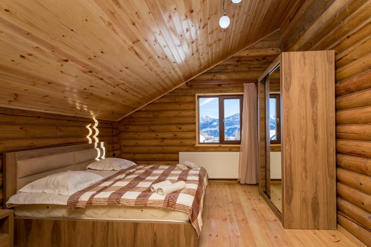 Snow Time Eco Chalet Gudauri Exteriör bild
