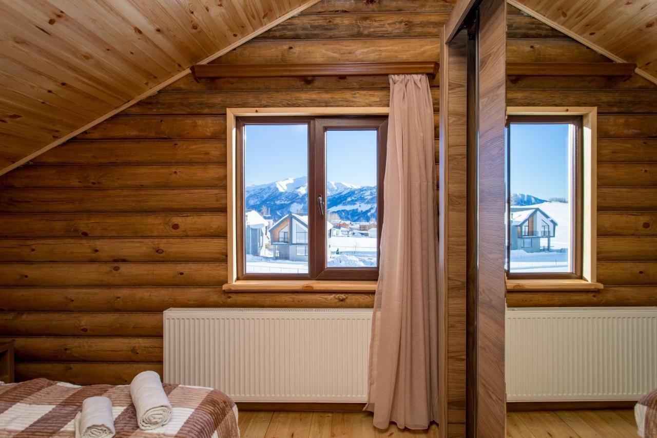 Snow Time Eco Chalet Gudauri Exteriör bild