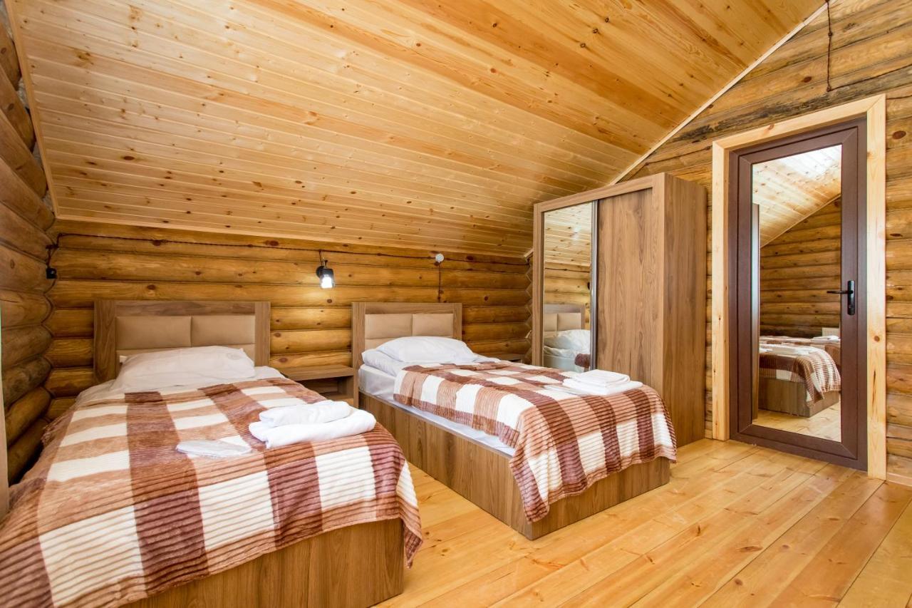 Snow Time Eco Chalet Gudauri Exteriör bild