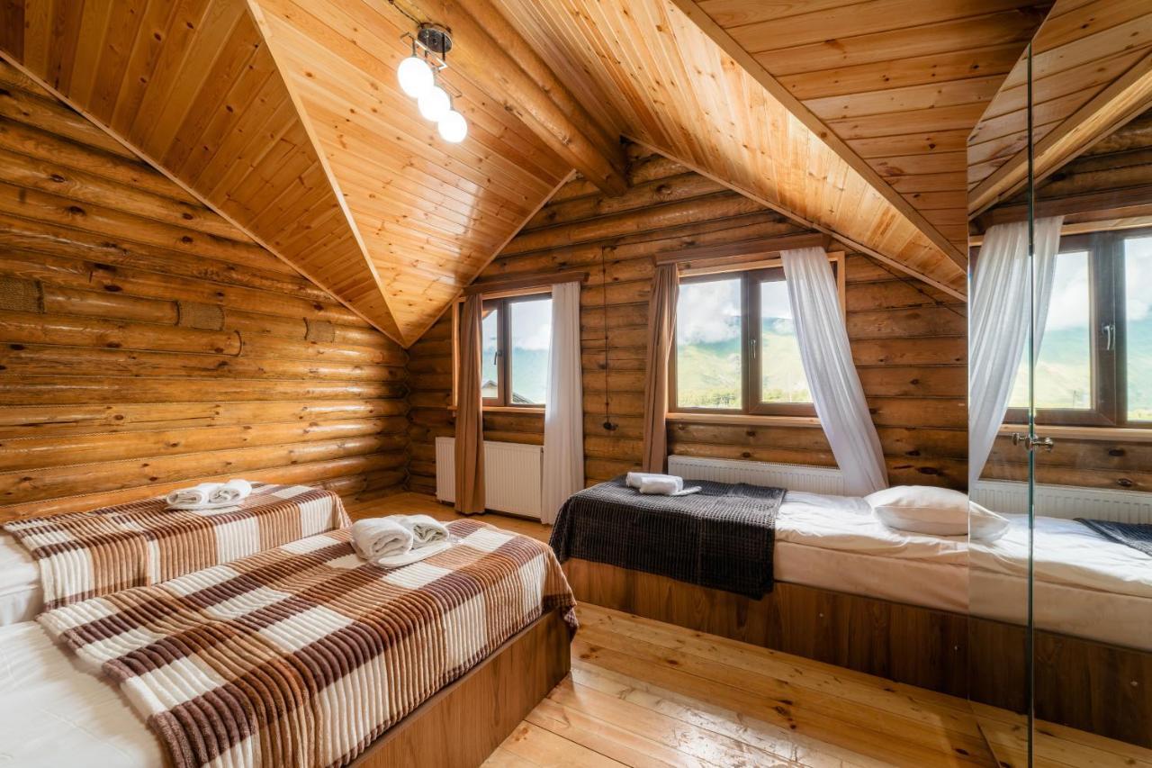 Snow Time Eco Chalet Gudauri Exteriör bild